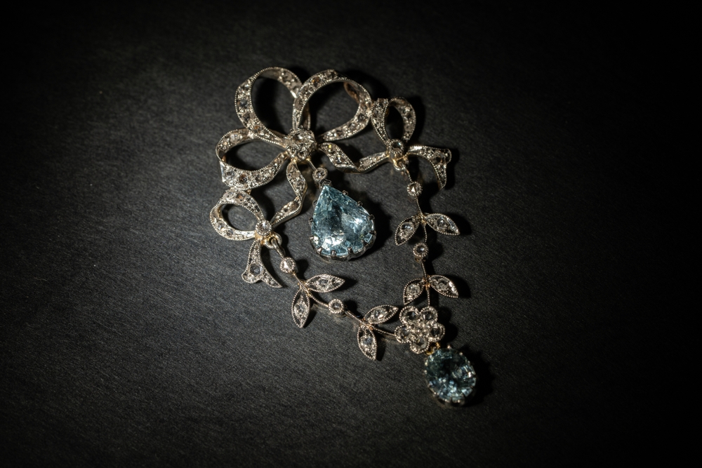 Antique,Brooch,Art,Nouveau,Jewelry,Close-up,Photo